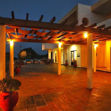 Golden Villas - Hotel Apartments & Villas 헐소니소스 외부 사진