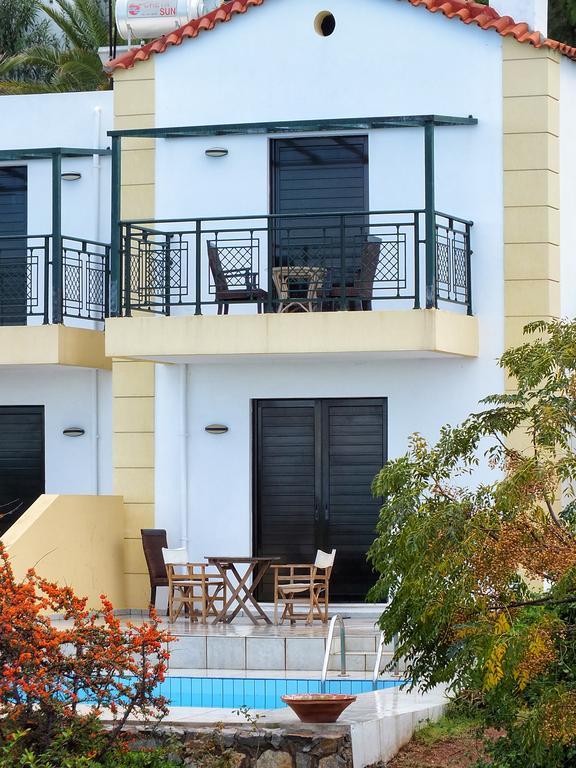 Golden Villas - Hotel Apartments & Villas 헐소니소스 외부 사진