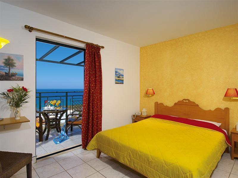 Golden Villas - Hotel Apartments & Villas 헐소니소스 외부 사진