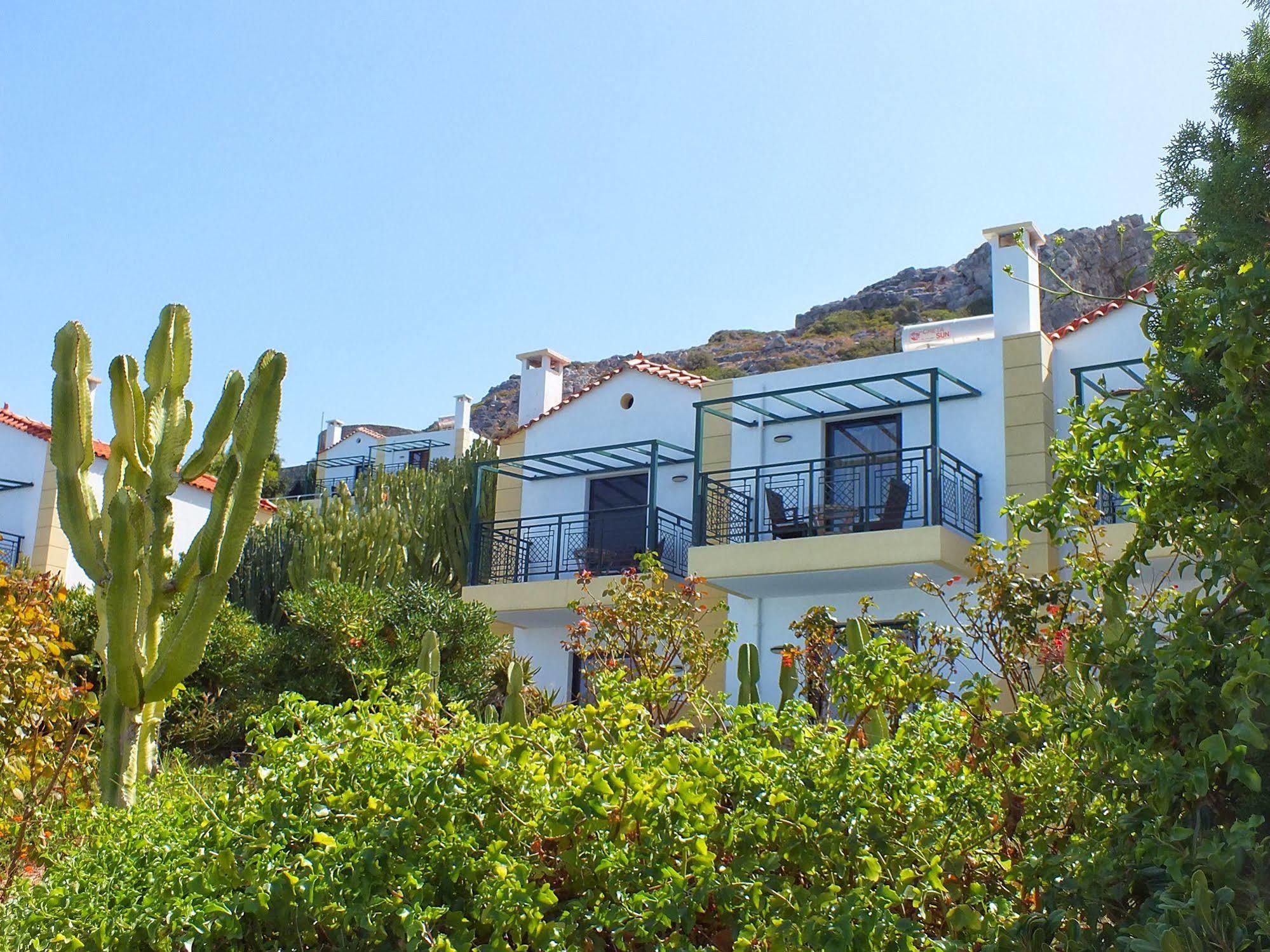 Golden Villas - Hotel Apartments & Villas 헐소니소스 외부 사진