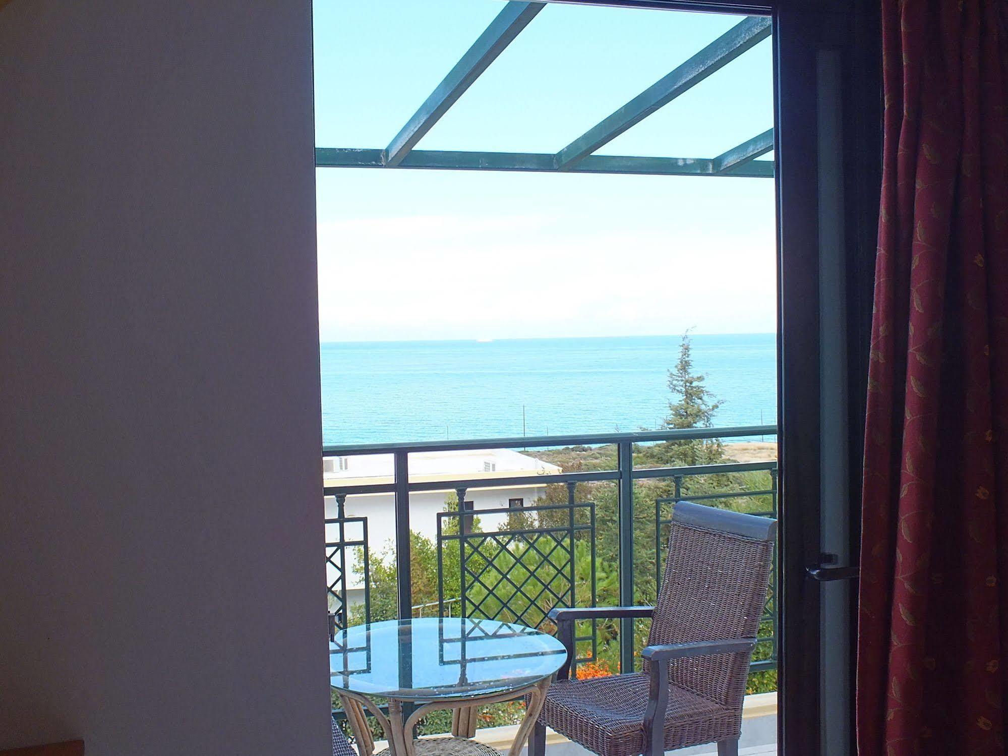 Golden Villas - Hotel Apartments & Villas 헐소니소스 외부 사진