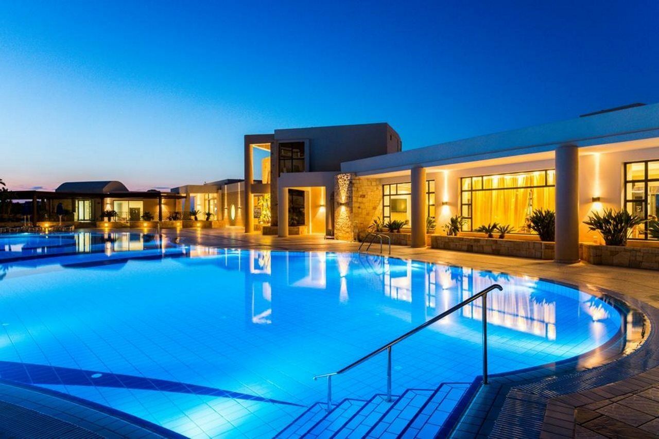 Golden Villas - Hotel Apartments & Villas 헐소니소스 외부 사진