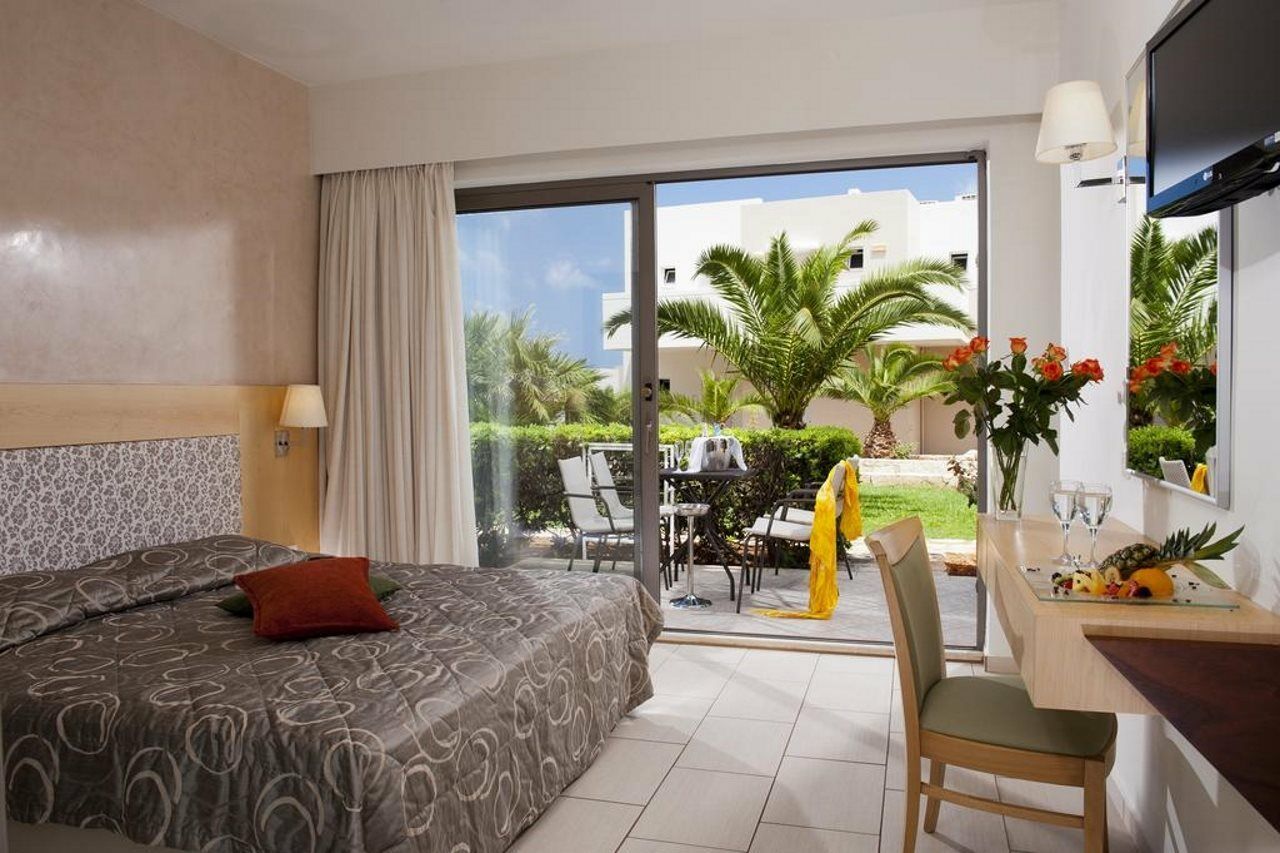 Golden Villas - Hotel Apartments & Villas 헐소니소스 외부 사진